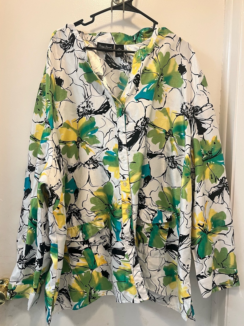 Maggie Barnes White Floral Button-Front Blouse with Green & Yellow Blooms